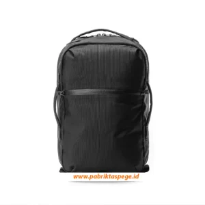 Contoh desain tas ransel berbahan kain teknis dan polyester D600 untuk penggunaan berbeda